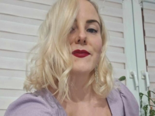 dianeKiss